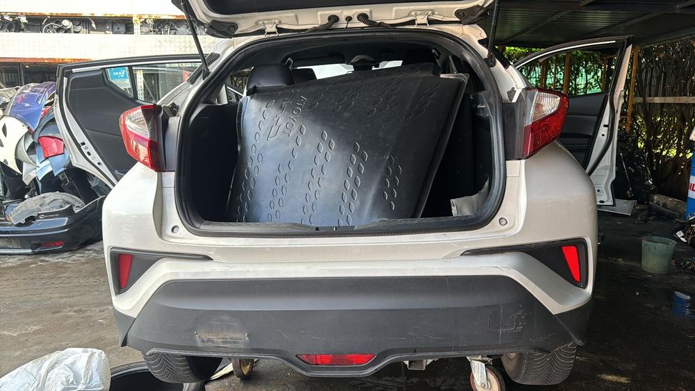 Piese Toyota CH-R 1.8B Hybrid. 2017-2019. Volan stinga