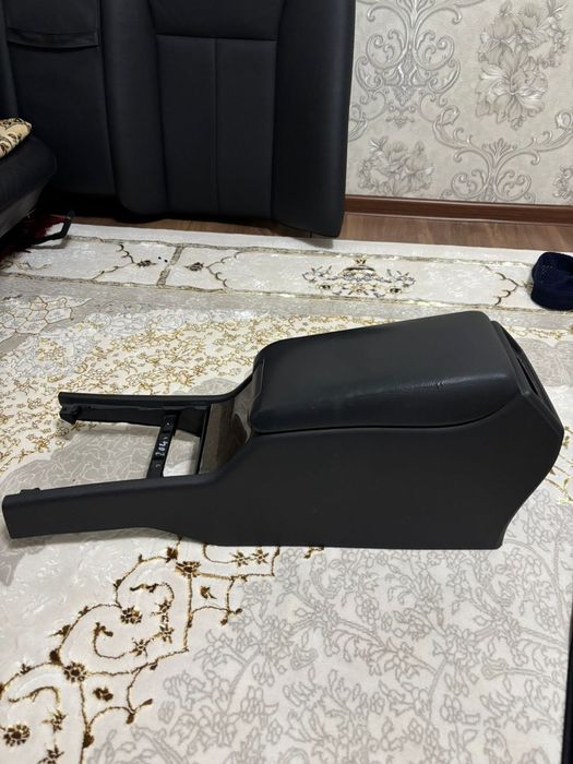 Подлокотник продаётся