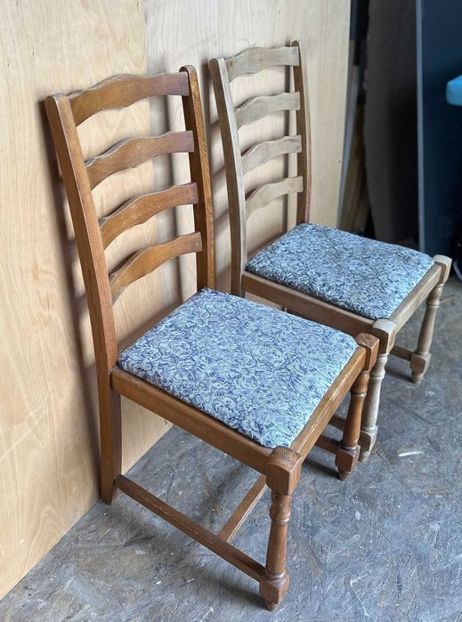 Set 2 Scaune Vintage din Lemn cu sezut tapitat; Scaun solid
