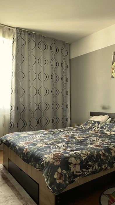 De vanzare -apartament cu 2 camere-persoana fizica