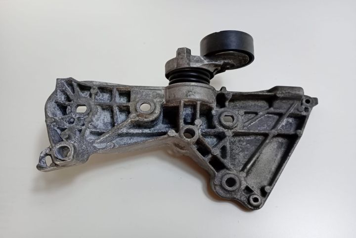 Suport accesorii 117107649R Mercedes-Benz CLA-Class  seria