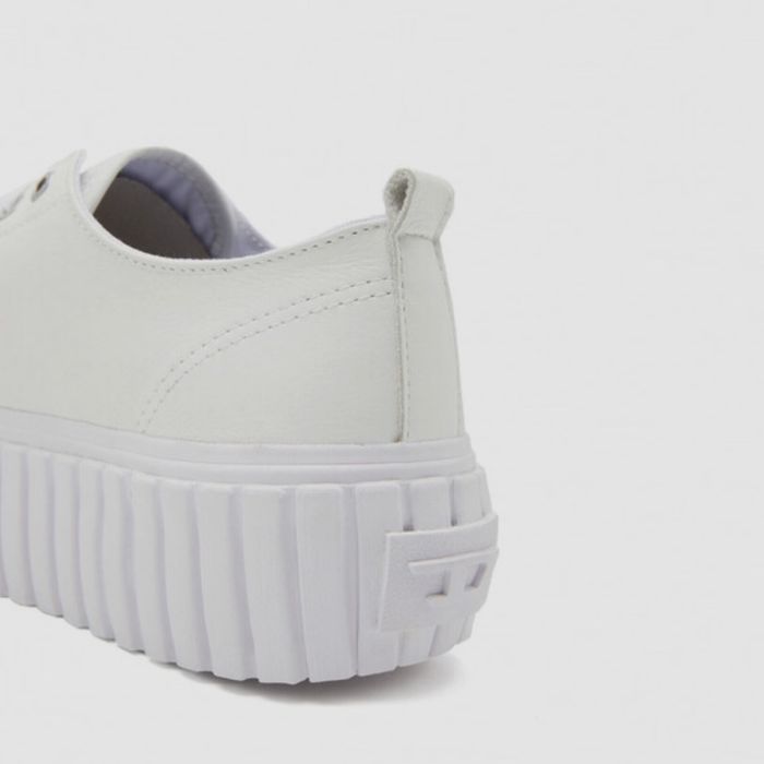 Оригинални дамски маратонки Diesel S-Hanami Low Y02828PR013 T1003