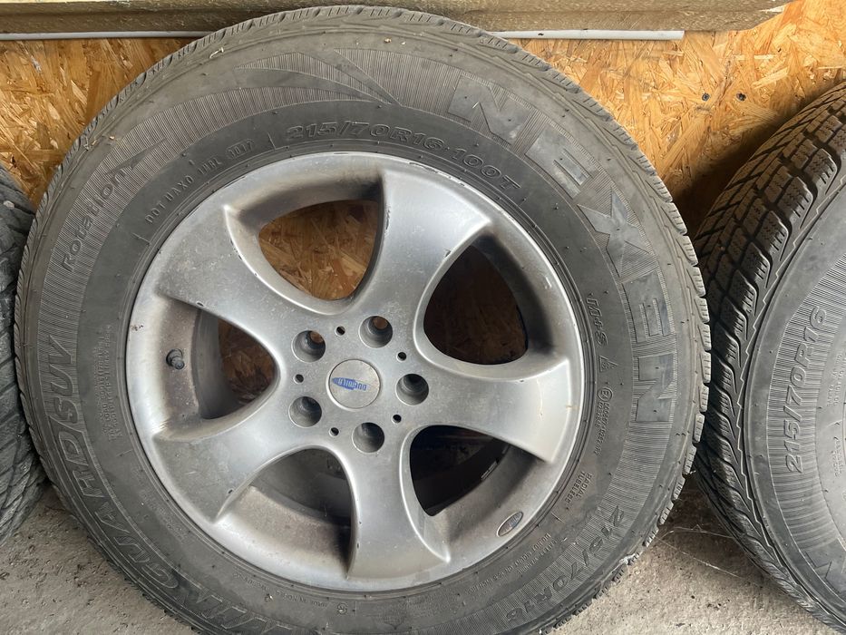 Set jante cu anvelope de iarnă 215 70 R 16 100 T