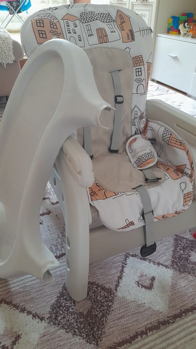 Продам детский столик-трансформер