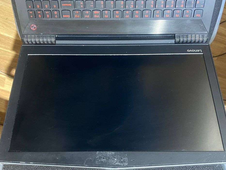 Lenovo y520 i5-7300 ssd512