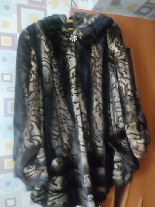 Продаю шубу норковую