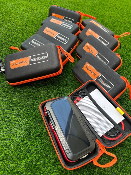 Пусковое устройство мощный jump starter 8000mah Доставка есть!