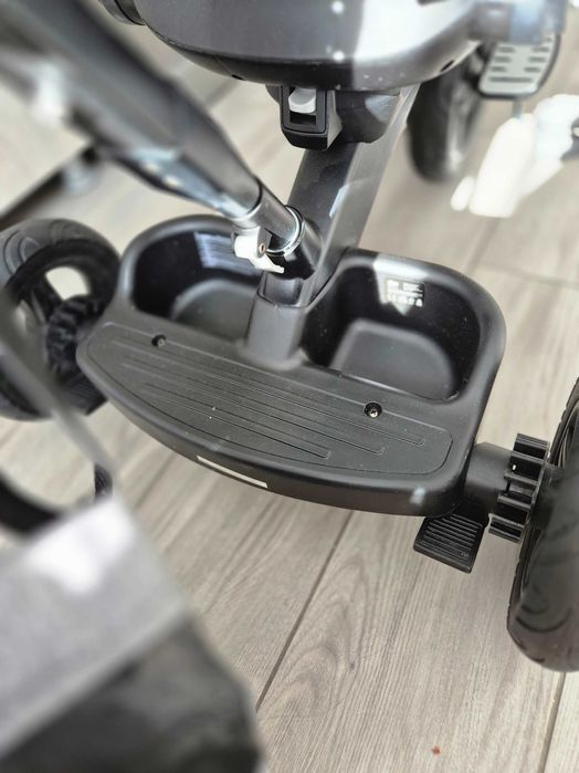 Tricicleta Kinderkraft 4in1 Easytwist