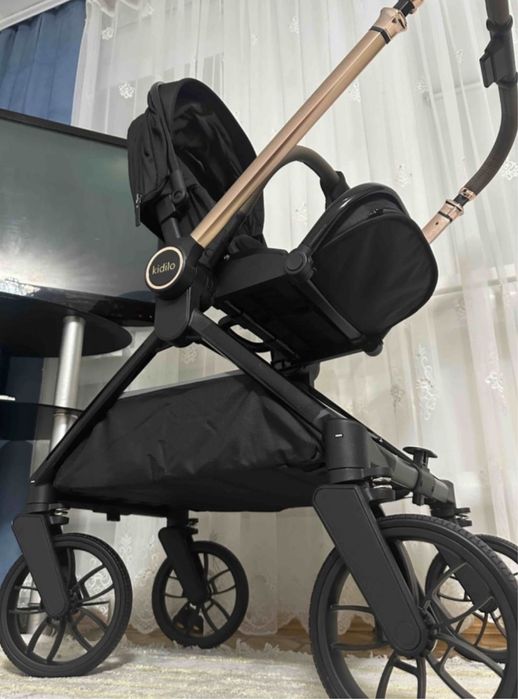 Детская коляска продам