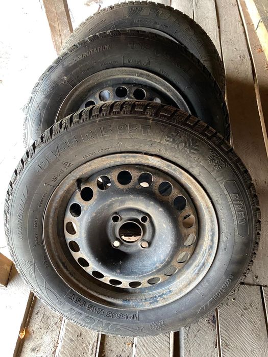 Cauciucuri m+s 195/65/15 noi