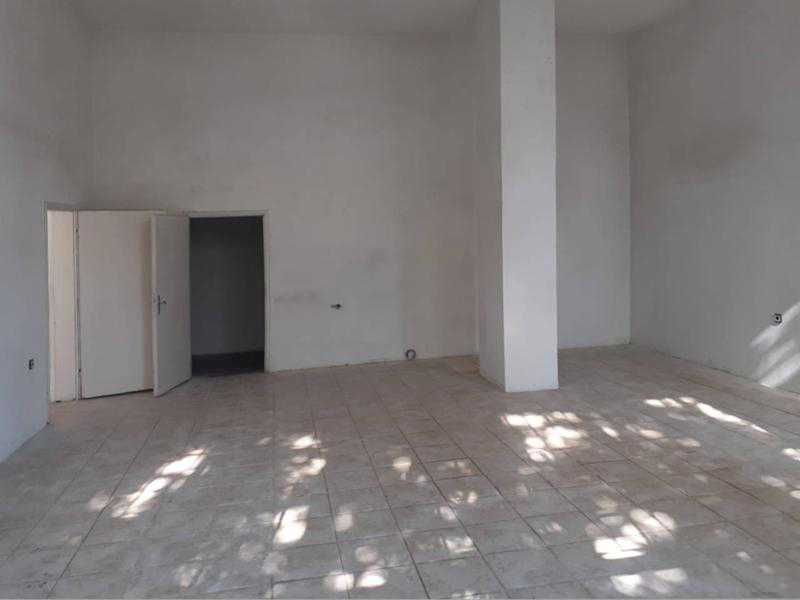Дава се под наем Магазин в Бургас, Център - 80 кв.м за 340 € - Снимка #3