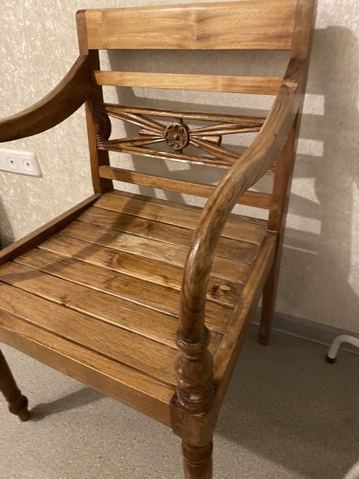 Деревянные кресла со столами массив премиум.