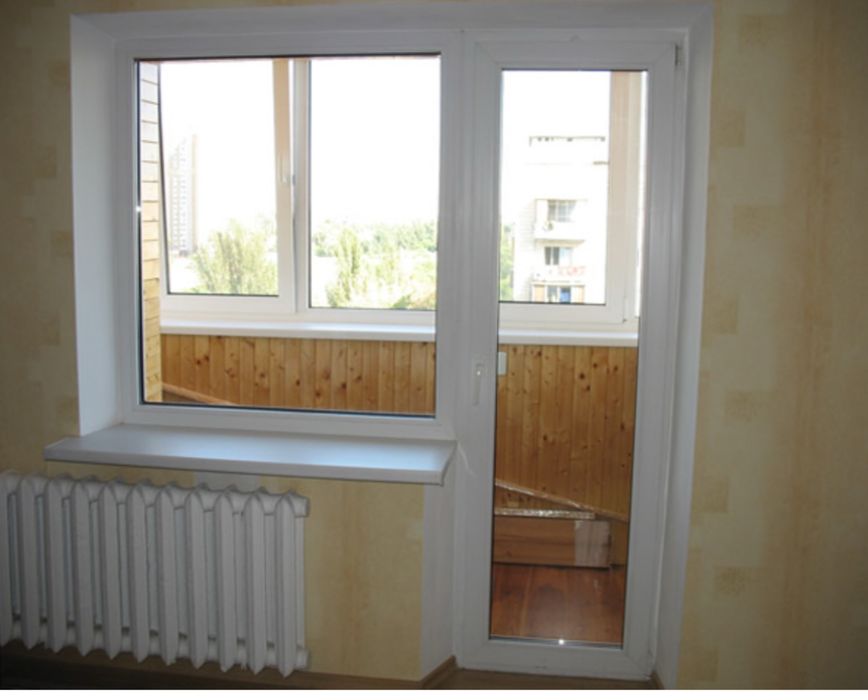 Продам двери на балкон