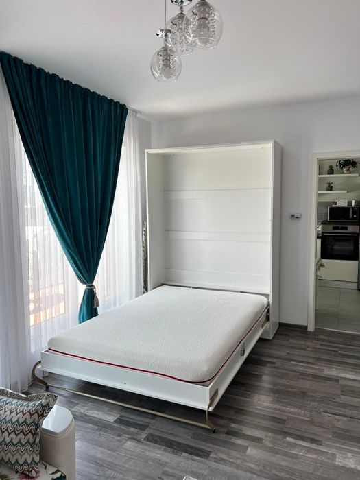 Studio cu terasa generoasa de vanzare