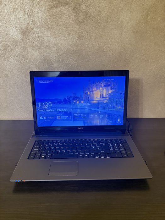 Laptop Acer Aspire 7750g Intel Core i3 12GB RAM, 250 GB SSD, 17,3” HD display