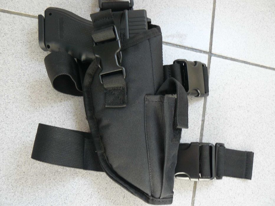 Toc Tactic Pistol Cu Prindere Pe Picior,Nou TM, Negru Pe Mana Dreapta