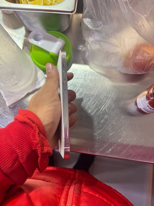 Ayfon 12 pro oq rang