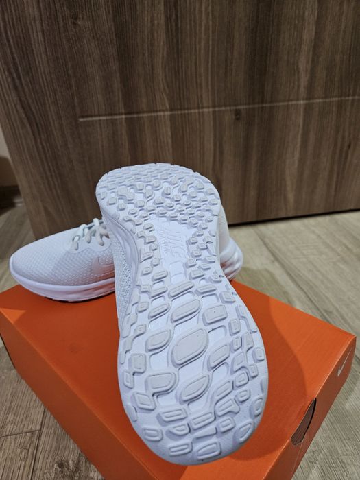 Дамски маратонки NIKE