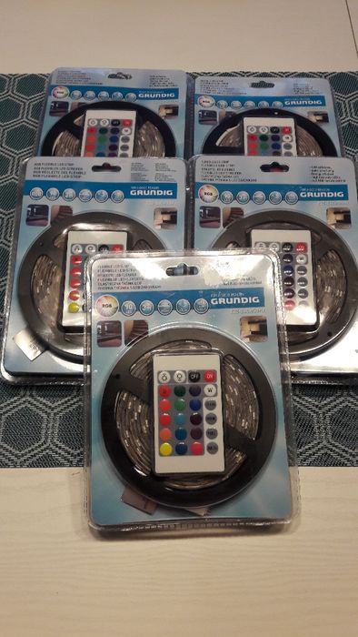 Grunding RGB многоцвентна лента 3 м с дистанционно и адаптори