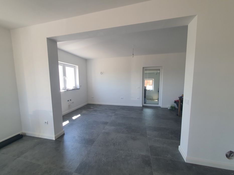 Benzar & Co.   Renovari si amenajari interioare si exteriore