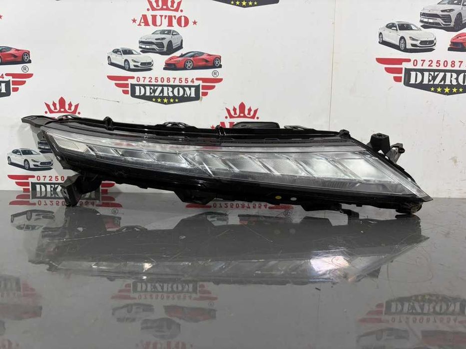 DRL Dreapta 8310A060 / EDM92206010 Mitsubishi Eclipse Cross (GK_)