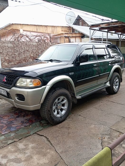 Продаю Монтеро Спорт