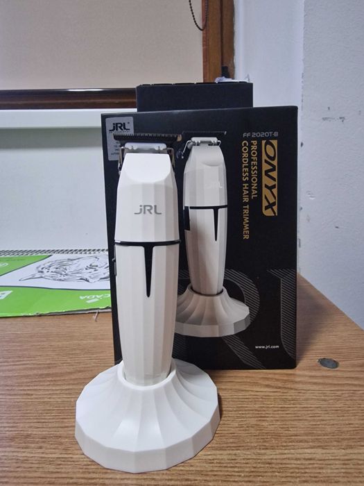 Mașină de contur JRL Onyx