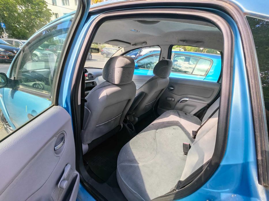 Citroen C 3 2004 stare buna 62000Km 1.1cm3