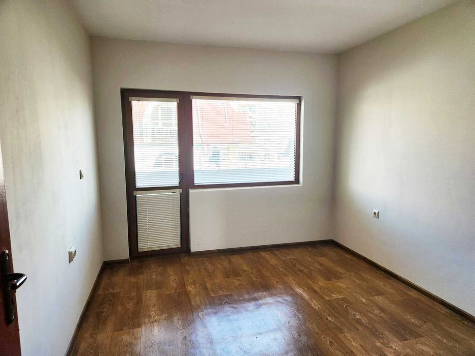 Дава се под наем Двустаен апартамент в Хасково, Любен Каравелов - 72 кв.м за 67000 € - Снимка #2