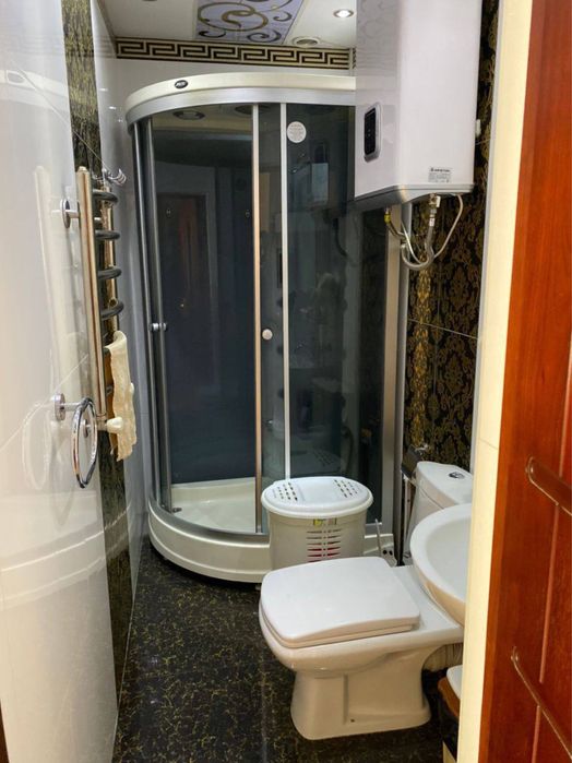 Проданься 4х ком. квартира, 91м2. На Ц-4. Вторая линия. Юнусабадсктй р