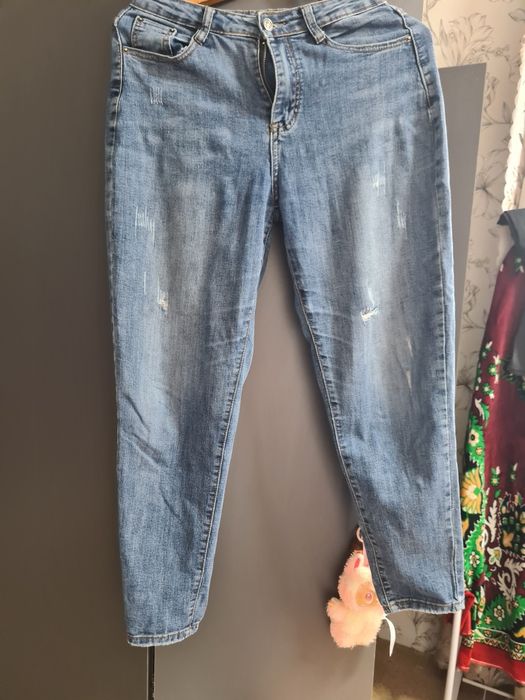Продам джинсы женские