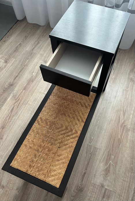 Стойка в прихожую