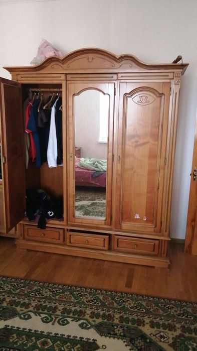 Спальный гарнитур