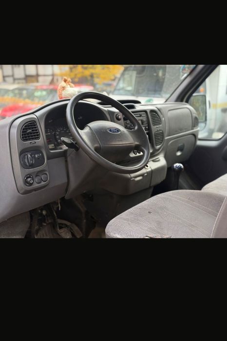 Ford Transit custom 9 locuri