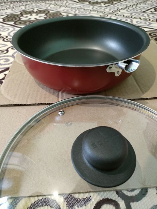 Одежда. Куртка. Кроссовки