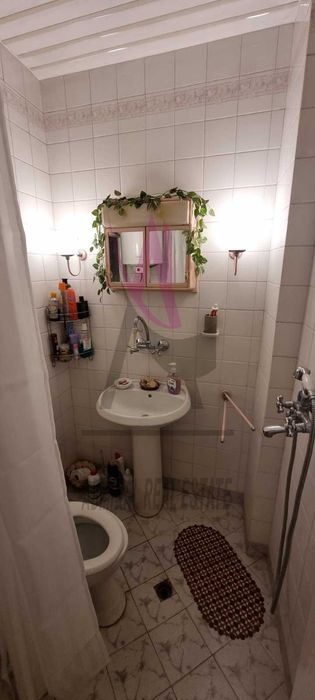 Дава се под наем Тристаен апартамент в Варна, Гръцка махала - 70 кв.м за 375 € - Снимка #4