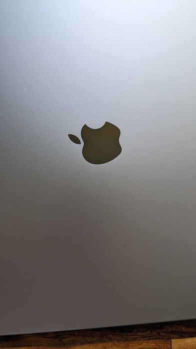 M1 Macbook pro 2021 Space Gray 14 inch 16GB 512 GB