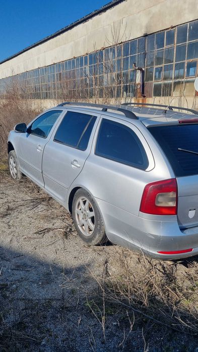 Шкода Октавия 1.6 D