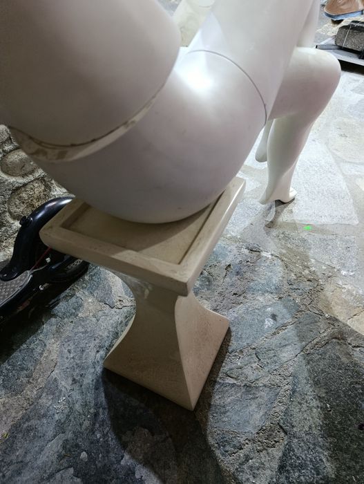 Много запазени манекени мъжки и женски