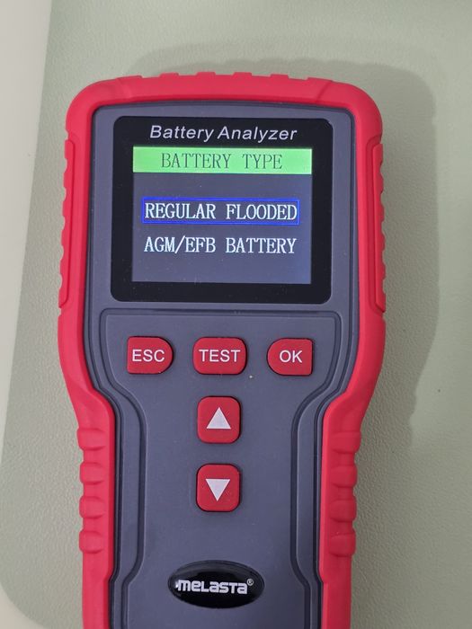 Tester baterie auto 12V/24V Melasta BT200 – 100–2000 CCA