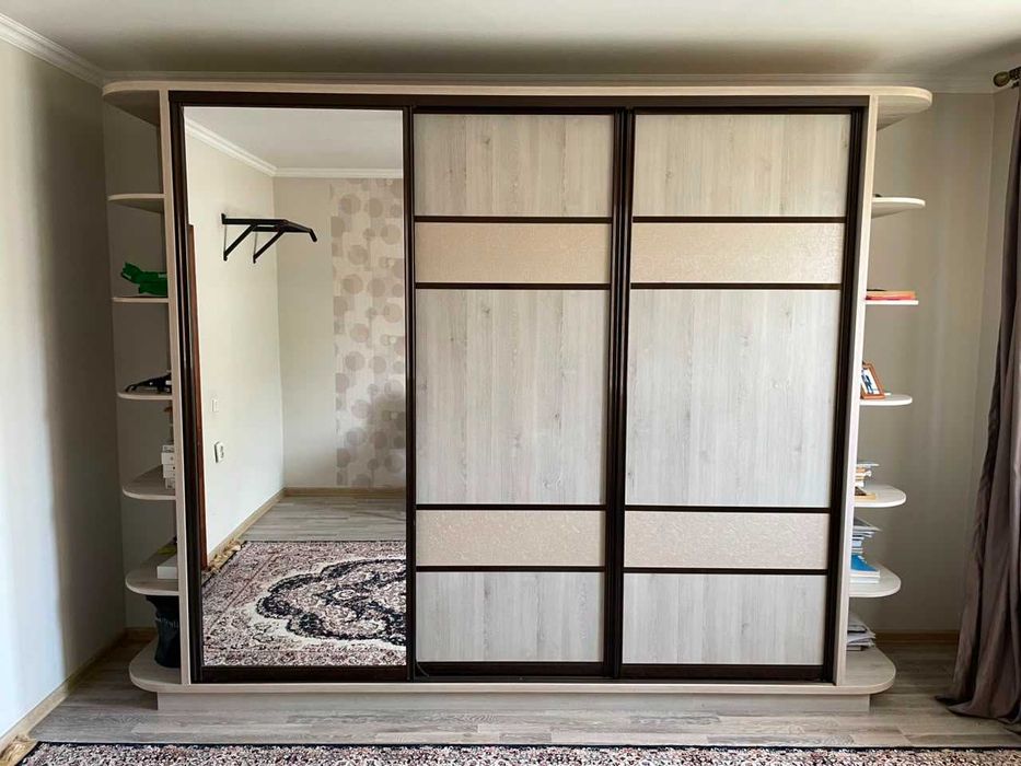 Продам шифонер добротный