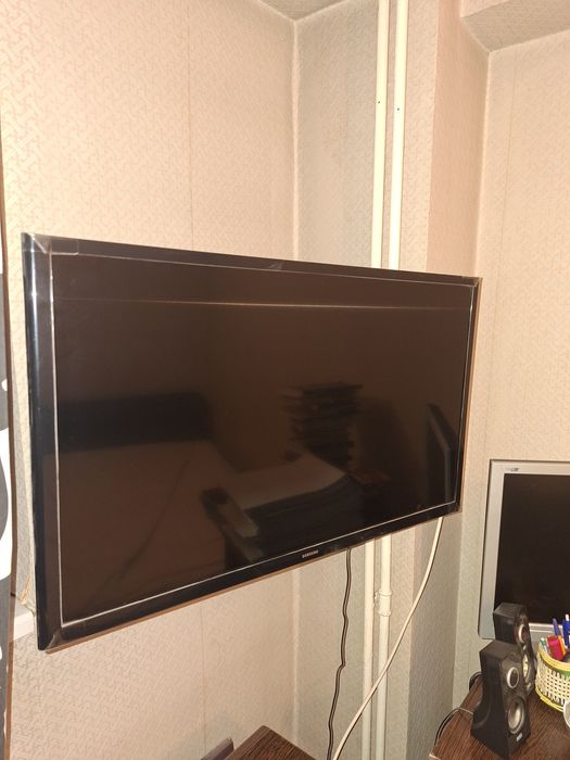 Televizor Samsung 80 cm