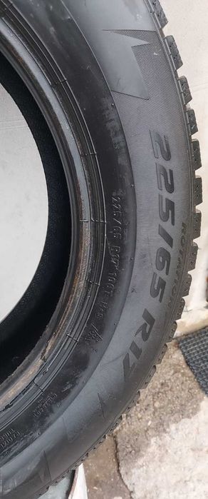 225/65 R17 Pirelli Италия