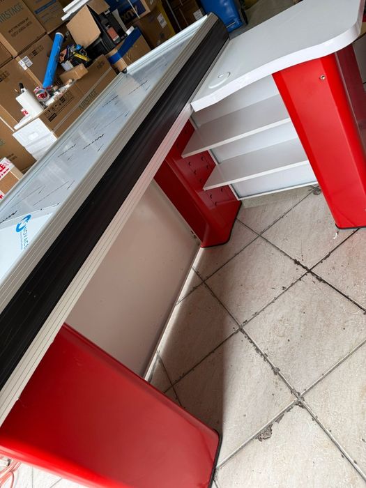 Tejghea magazin noua in L.   160 cm /95