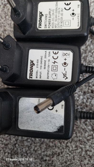 încărcător Hama "Lightning", 2,4 A,modelul 00178262 +3buc Tronix 12V