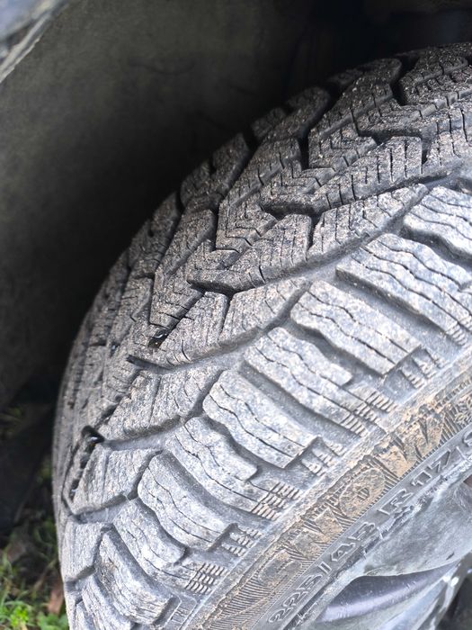 Зимни гуми с джанти 17/225/45