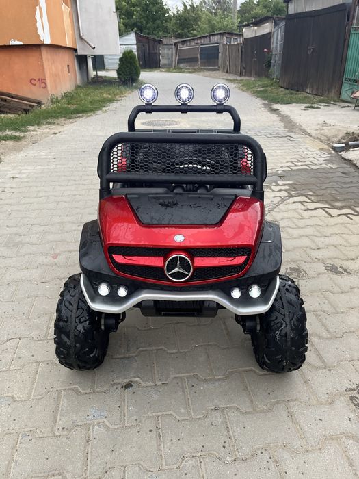 Masinuta electrica mercedes pentru copii