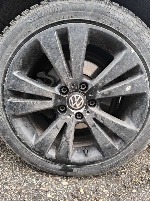 Зимни гуми с джанти 17/225/45