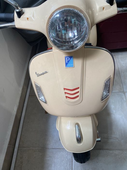 Motocicleta electrica pentru copii