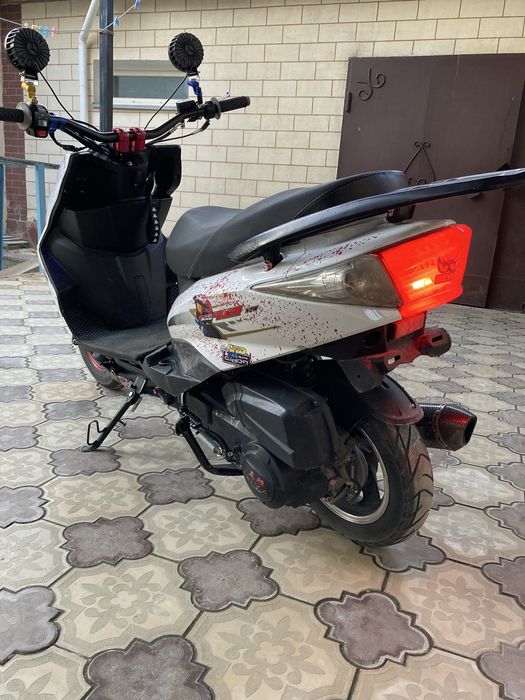 Продается мопед m8 pro с двигателем от Liya 150 cm3